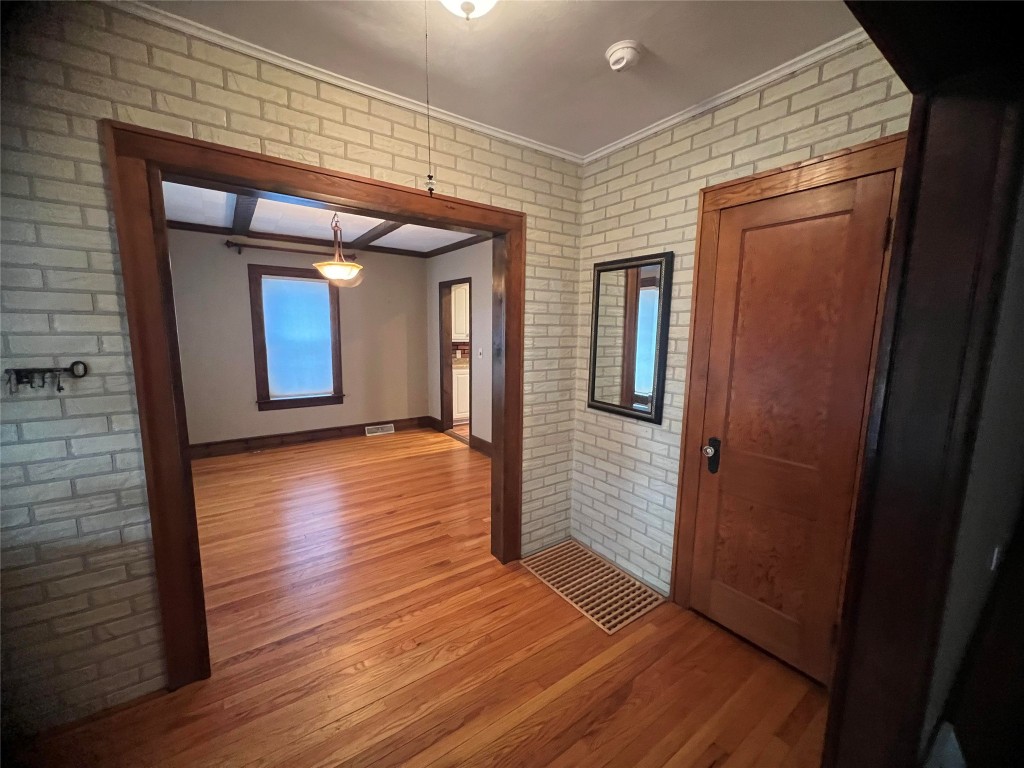 323 Floral Avenue, Johnson City, New York image 4