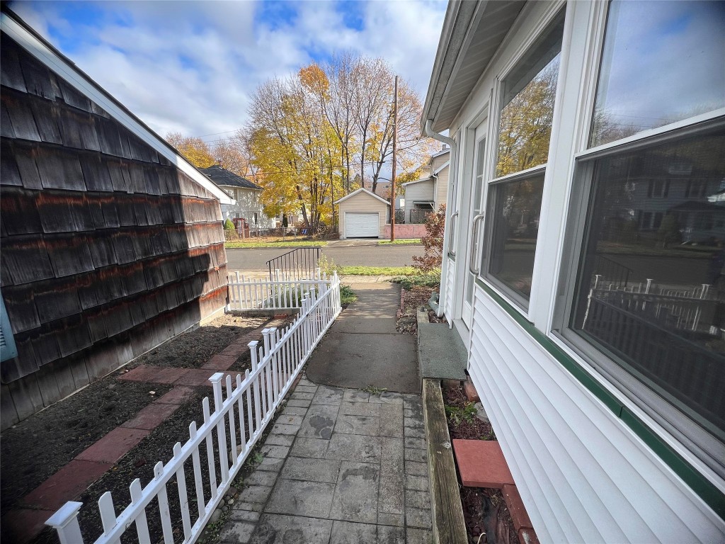323 Floral Avenue, Johnson City, New York image 27
