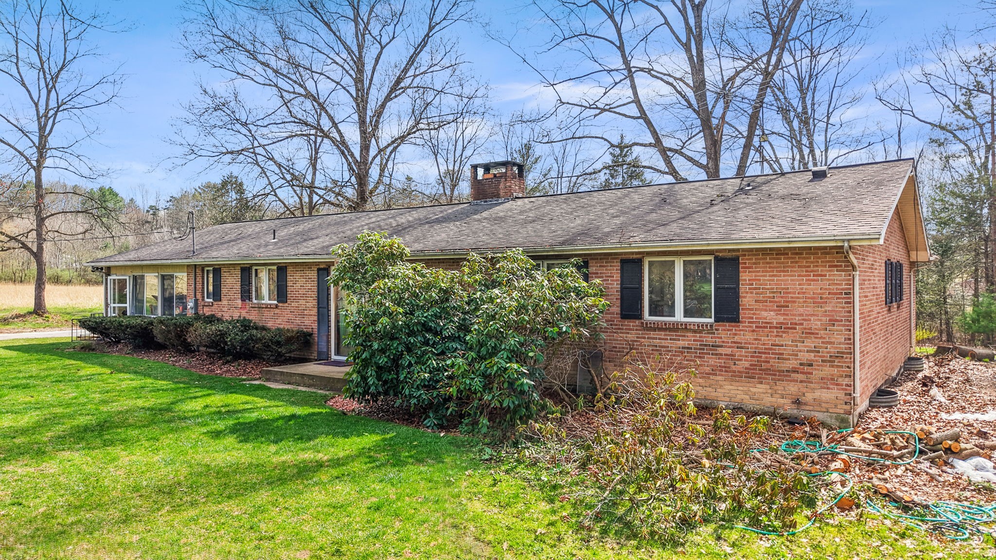 75 Steed Road - Photo 4