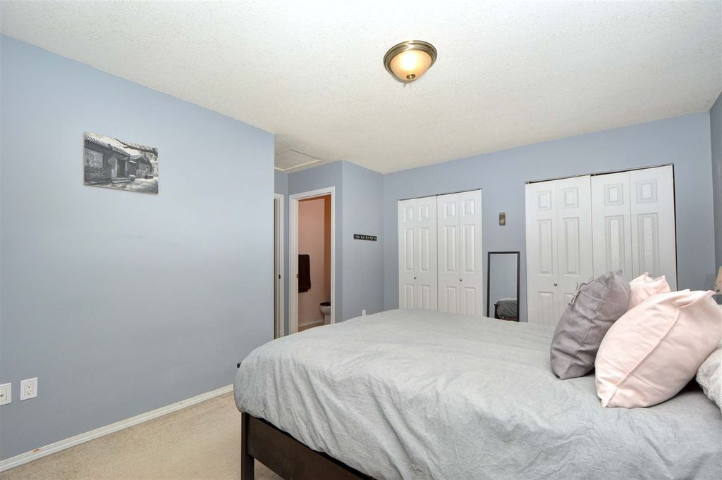 listing image 1100403602333114186