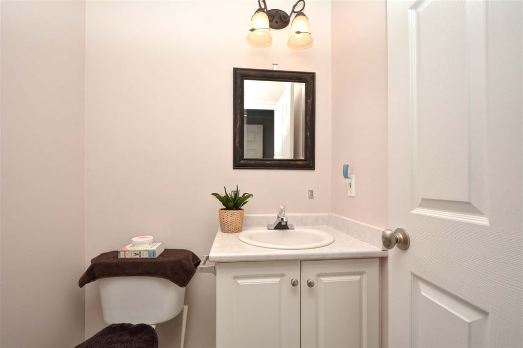 listing image 1100353739954138870