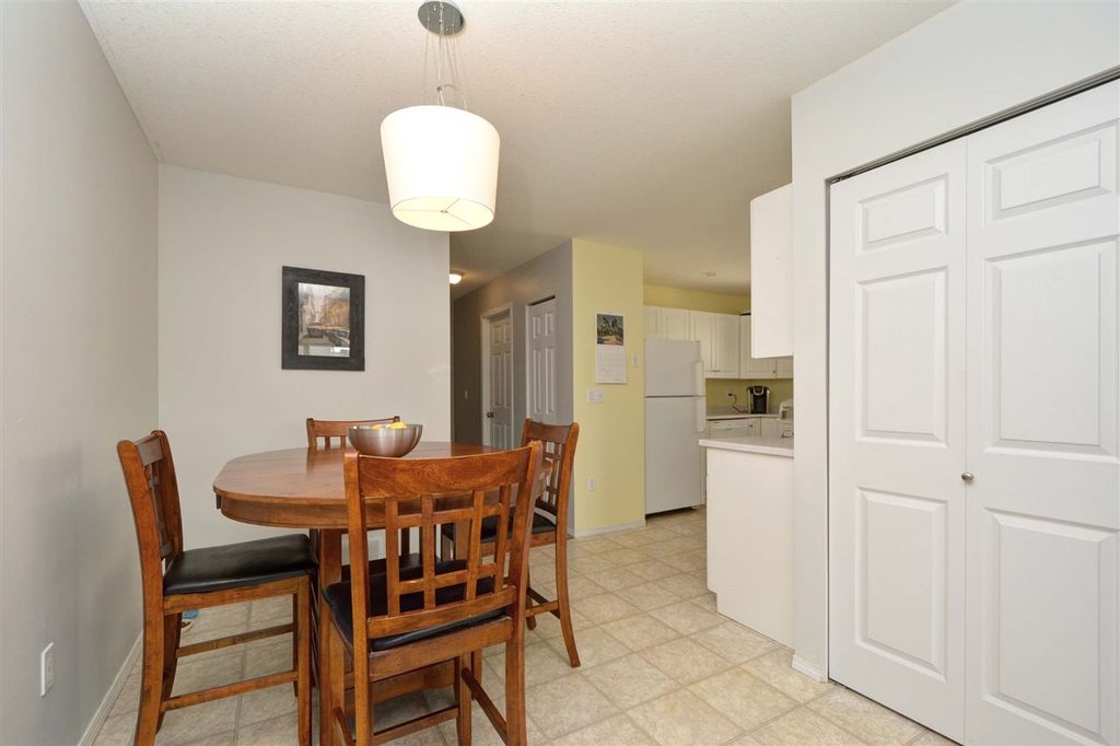 listing image 1105304448587477502