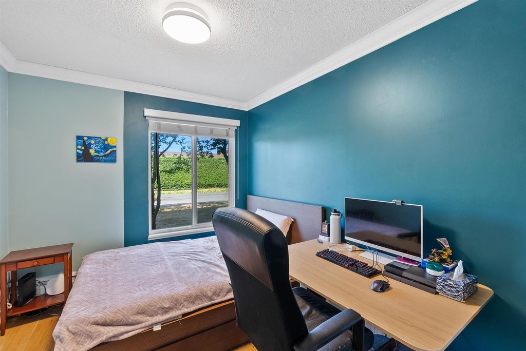 listing image 1107960275658645445