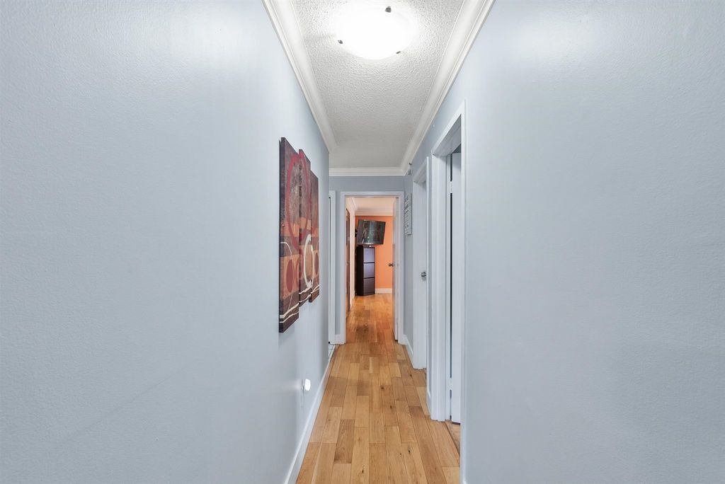 listing image 1108871109779841560