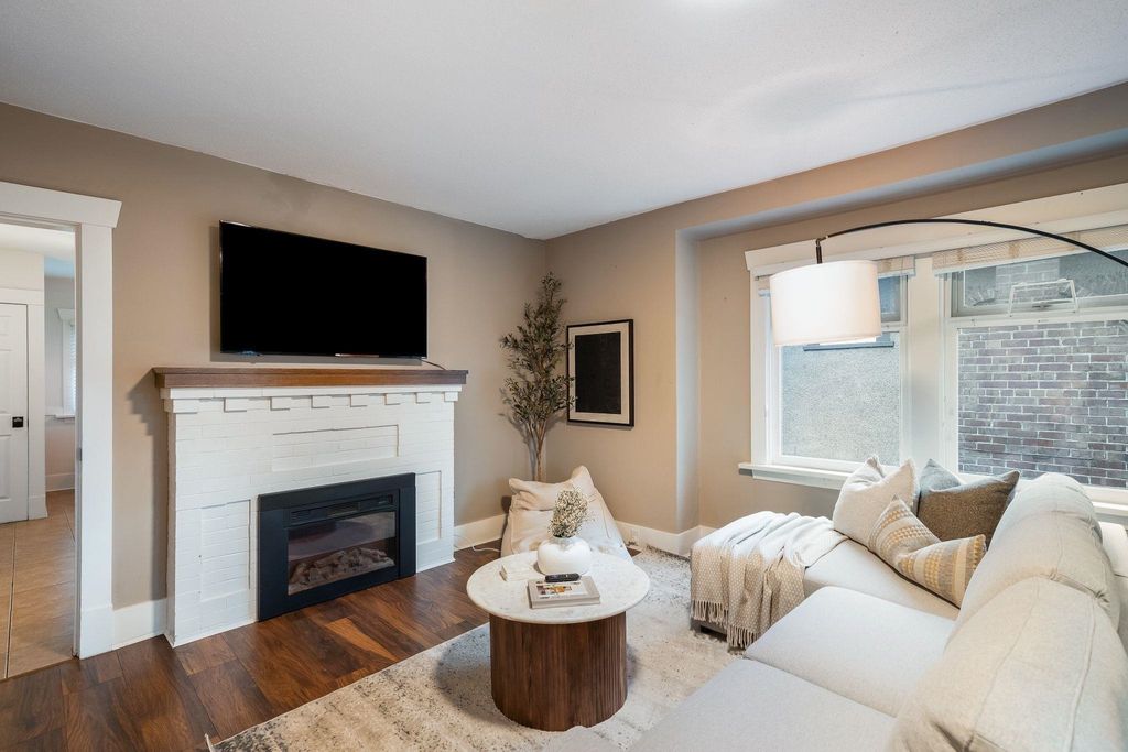 listing image 1101591230268533510