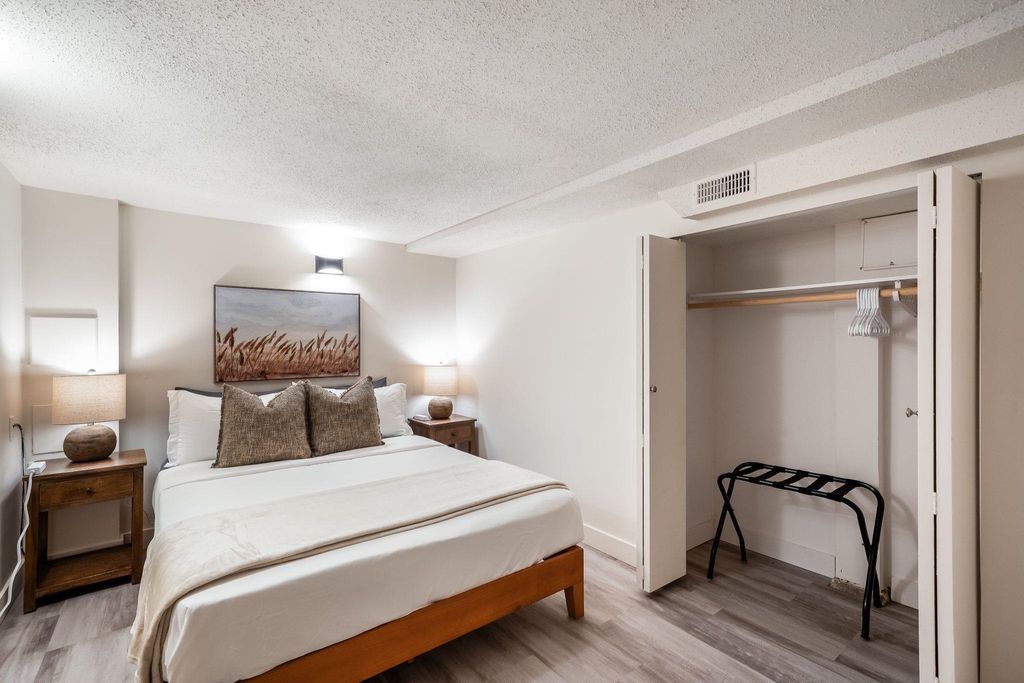 listing image 1108335998274389986