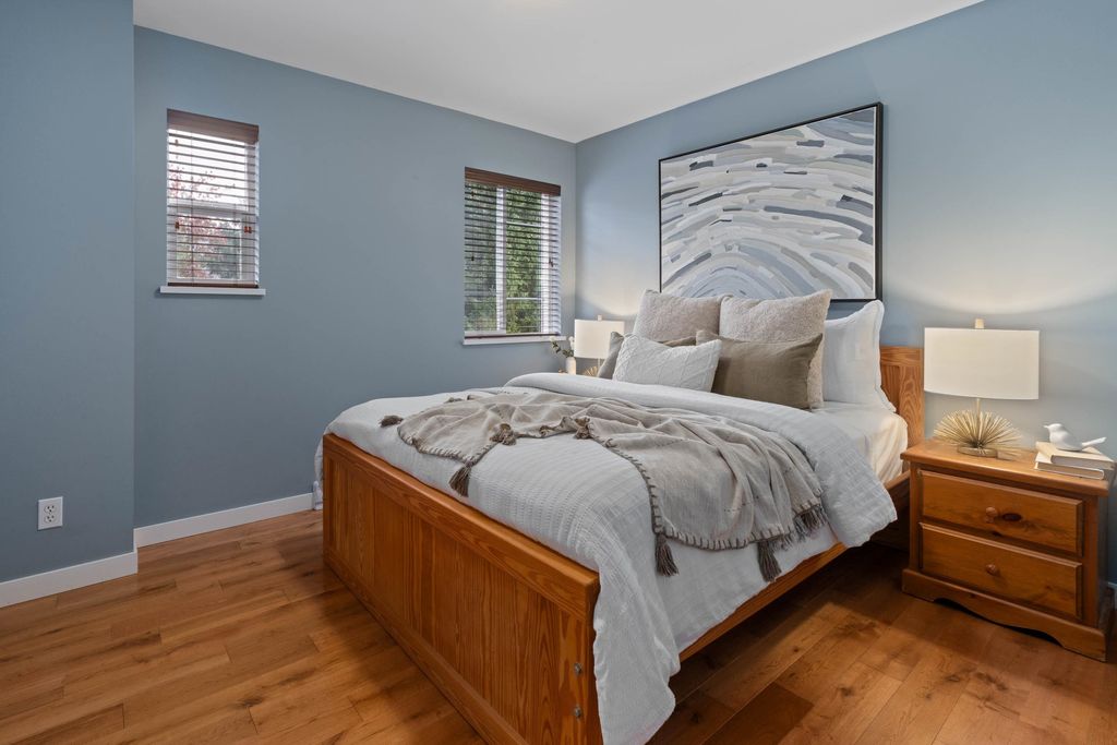 listing image 1106603641873320812