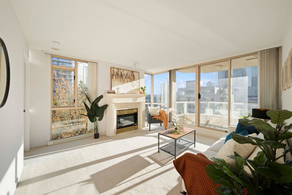 listing image 1102549405977977073