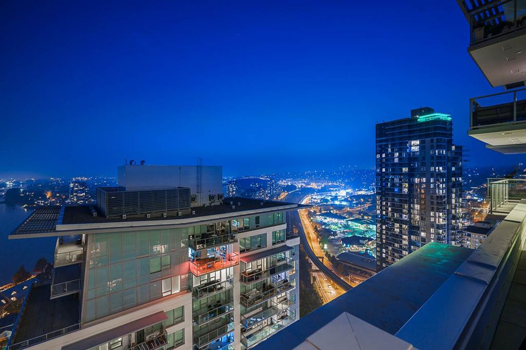 listing image 1103809159566859512