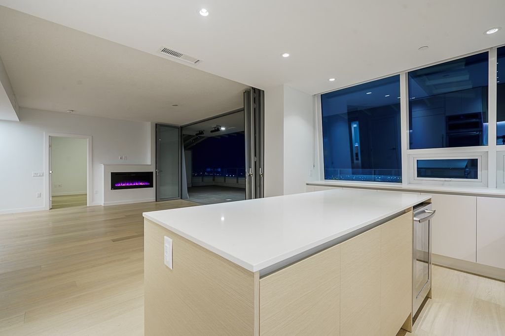 listing image 1105901542146114964