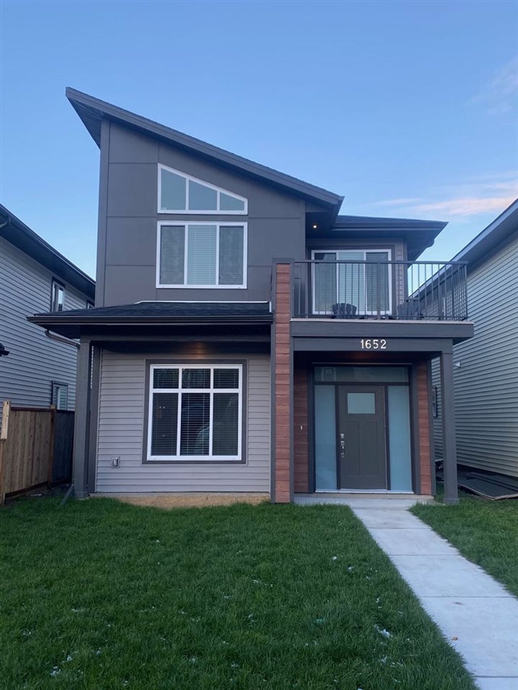 listing image 1104824919453556189