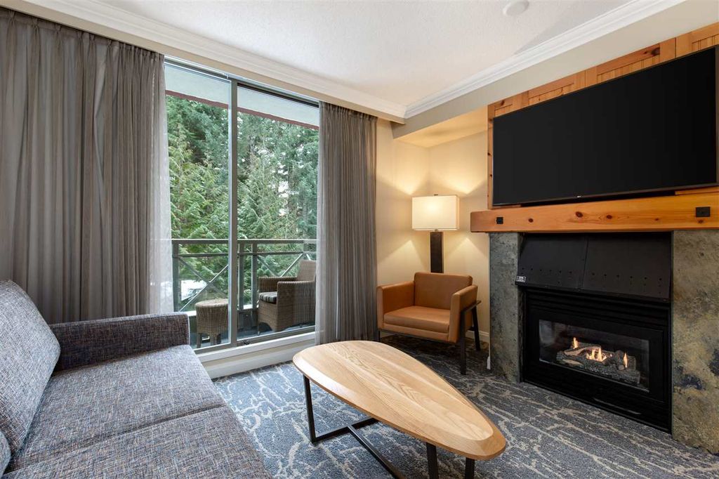 listing image 1106040679551257282