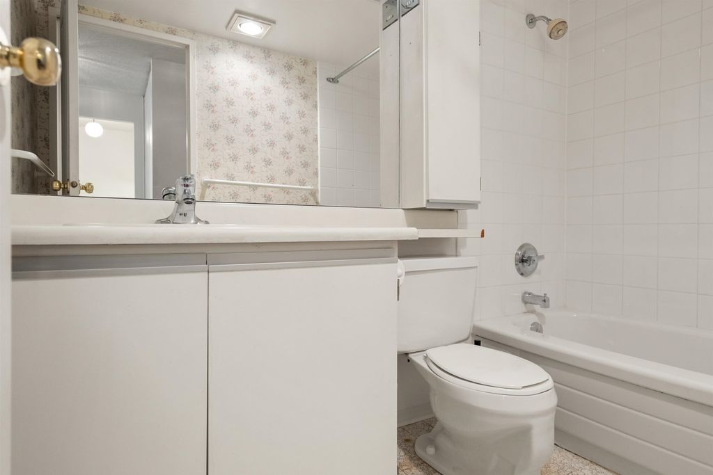 listing image 1108394938901737737