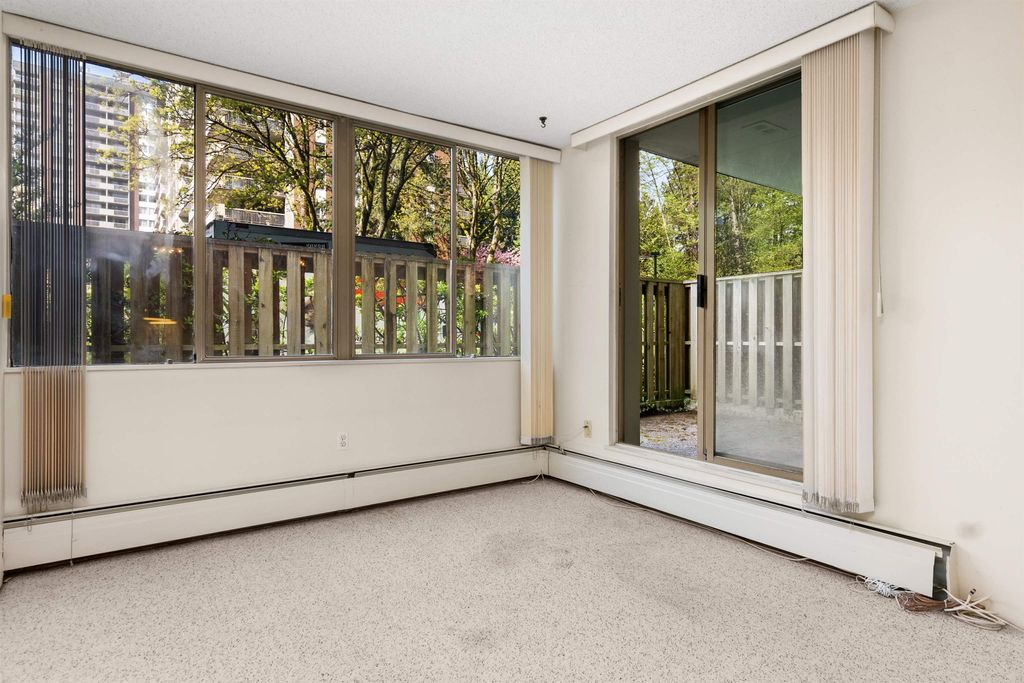 listing image 1108250697031987912