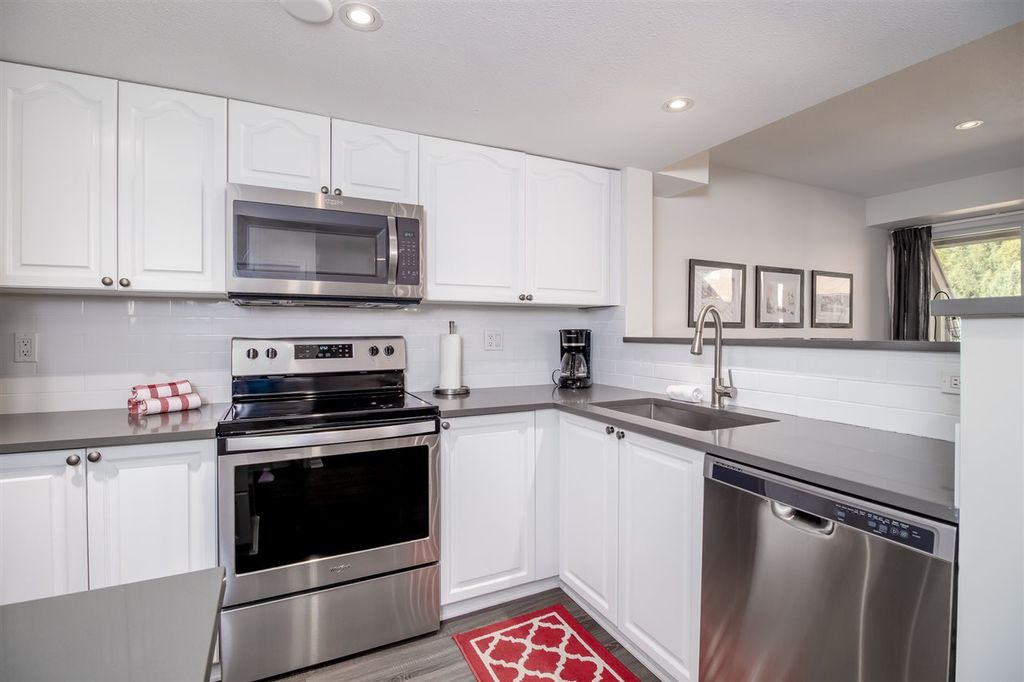 listing image 1105860342894897226