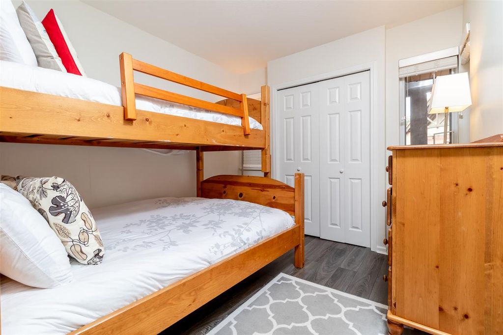 listing image 1103278444953952458