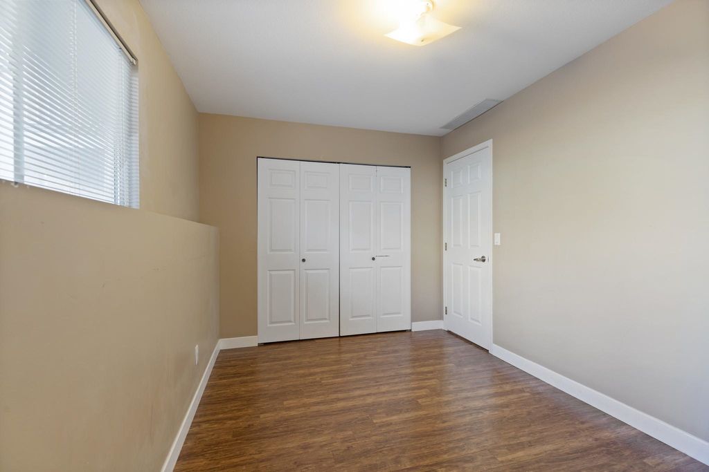 listing image 1109222499856208340