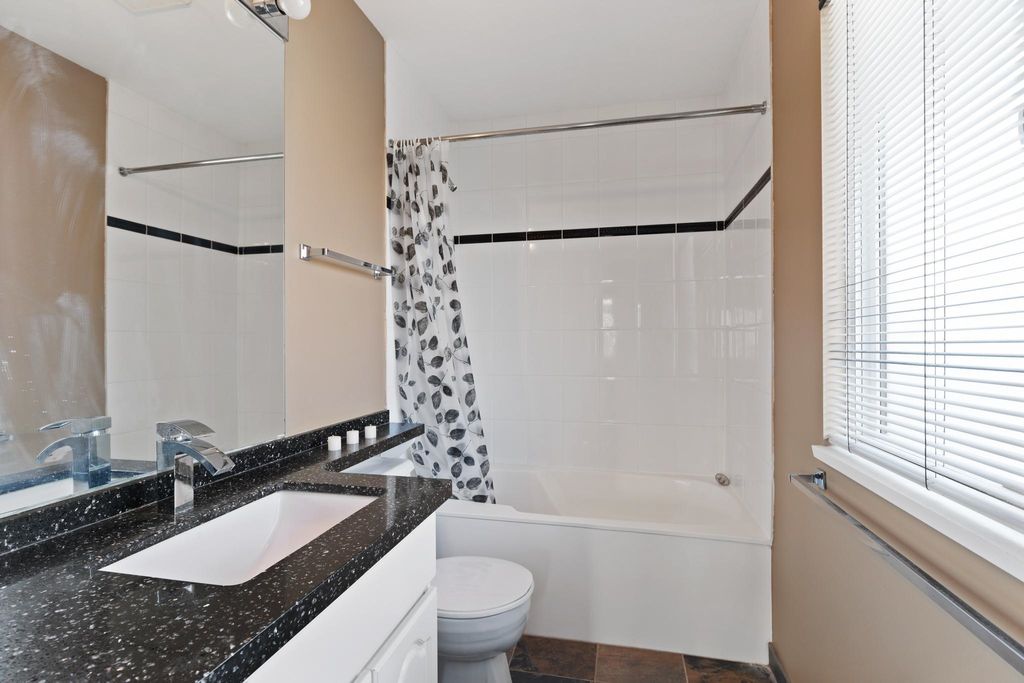 listing image 1102119707561544442