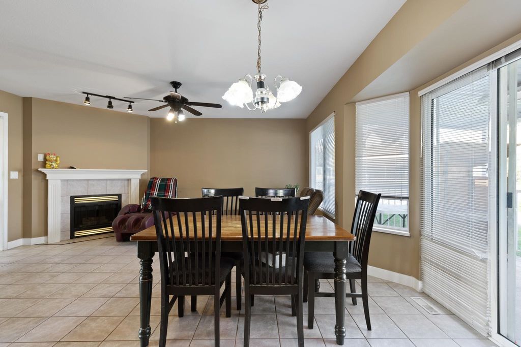 listing image 1105789128043895755