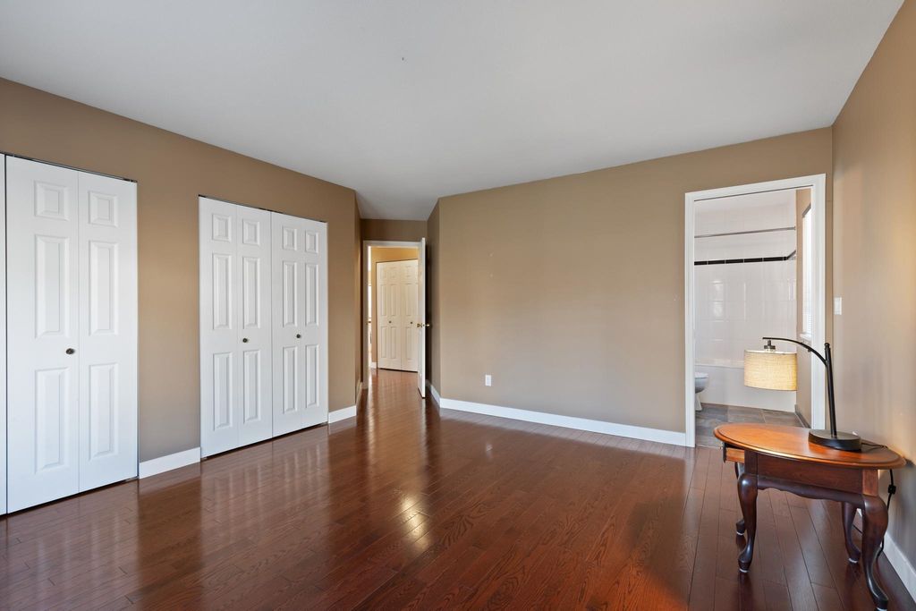listing image 1106983472593830023