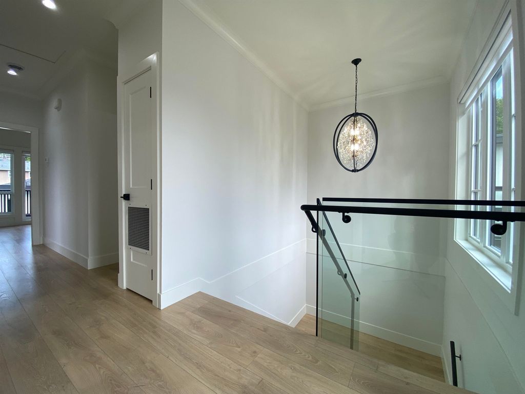 listing image 1105806169020605276