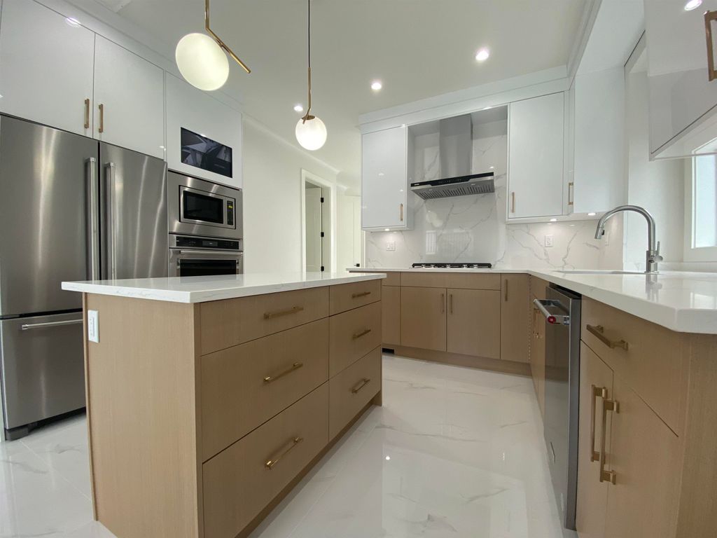 listing image 1105928889551459211