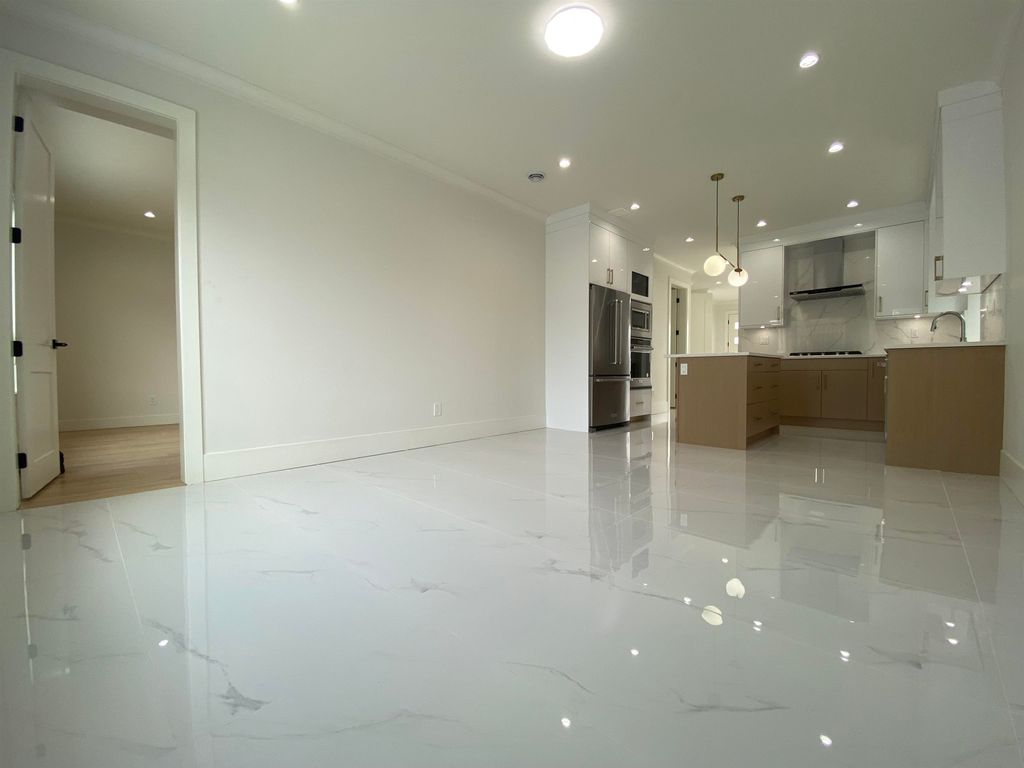 listing image 1105600435288625772