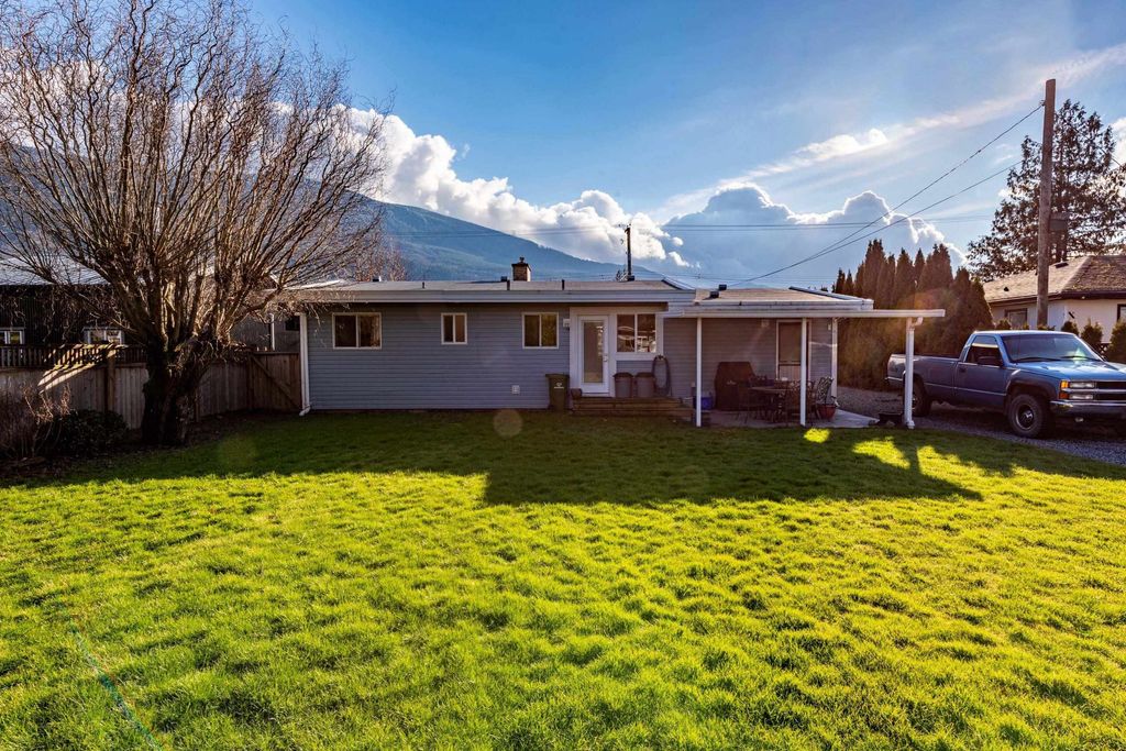 listing image 1108218885457022047