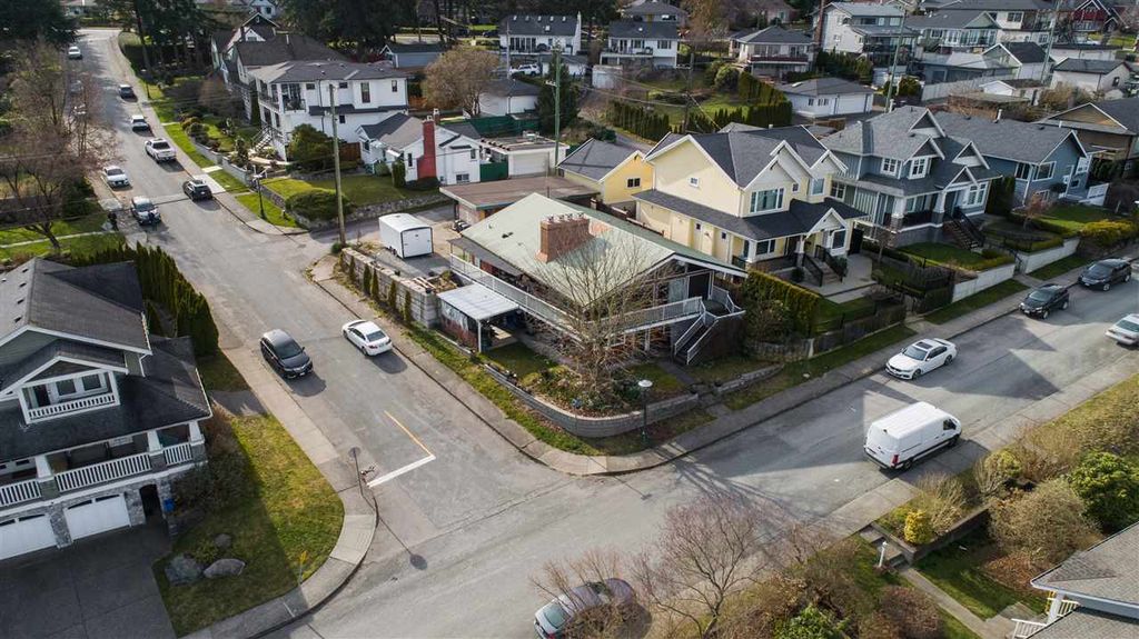 listing image 1104972955655654148
