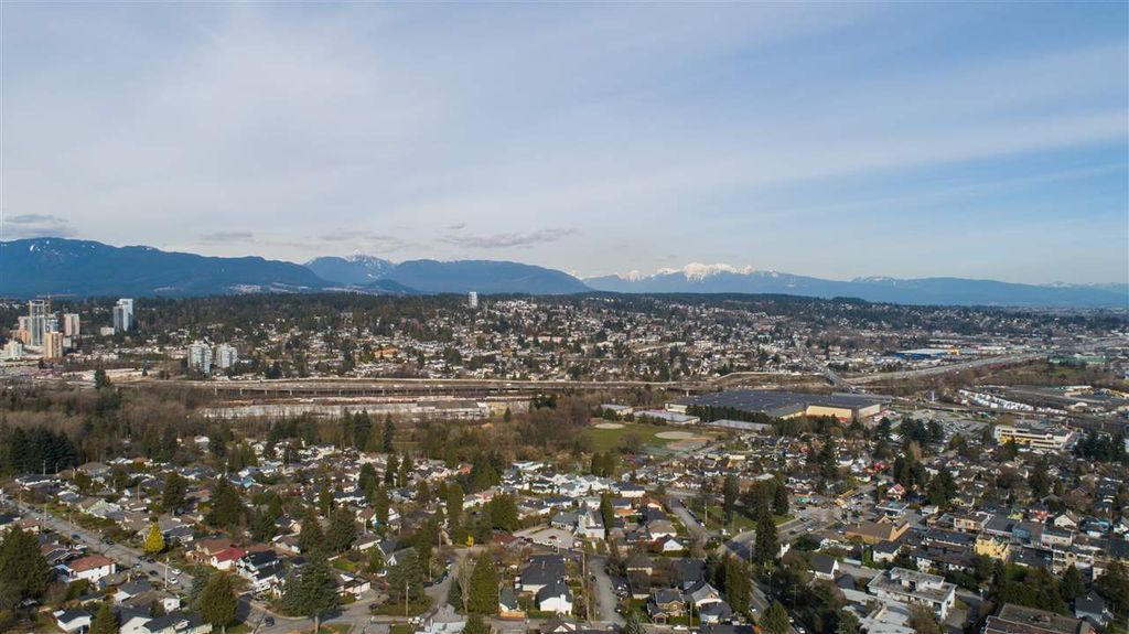 listing image 1100584338155284359