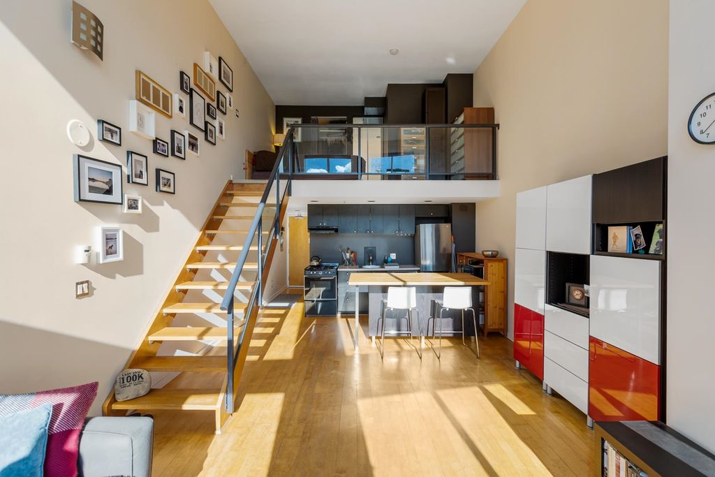 listing image 1101571515988912462