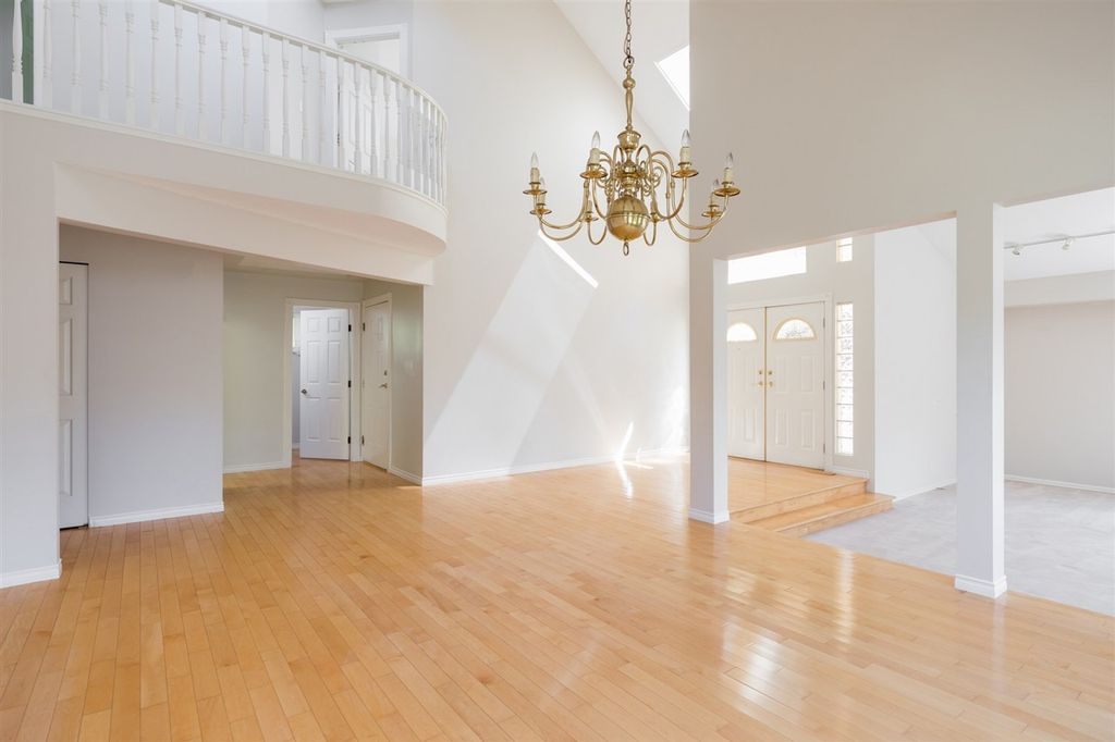 listing image 1109161176781701947