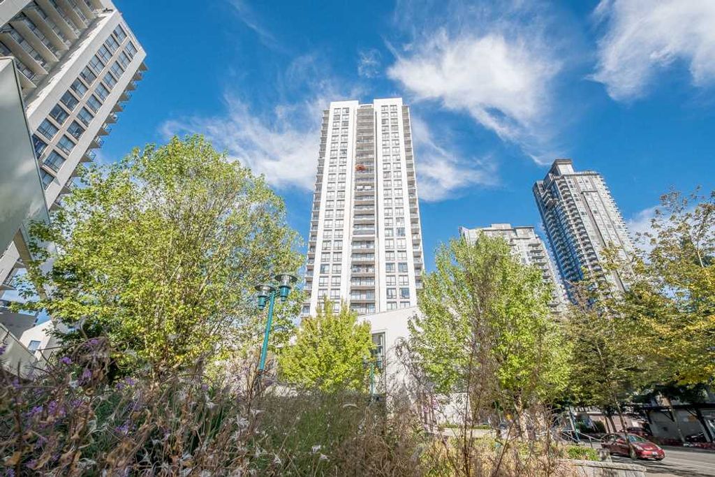 listing image 1103759053292456503