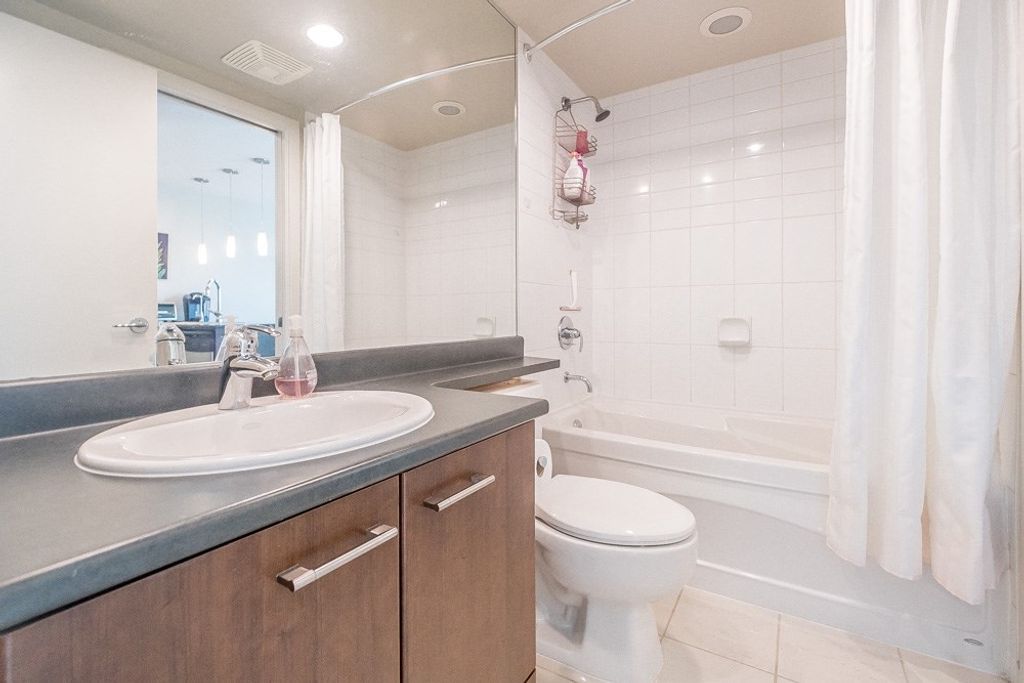 listing image 1109102625926775324