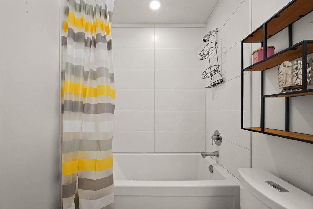 listing image 1108719562642167015