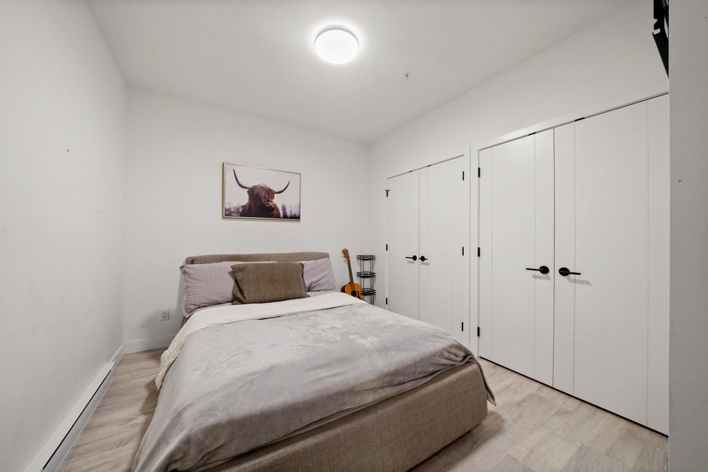 listing image 1106773523770900961