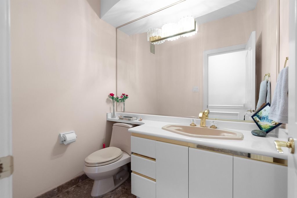 listing image 1108530083757913279