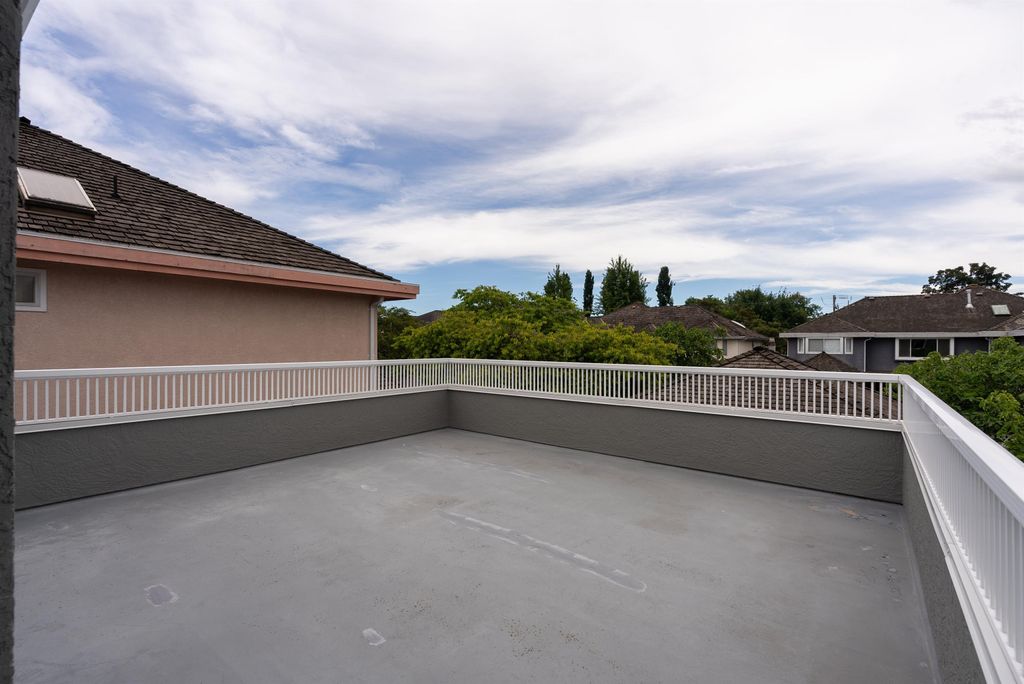 listing image 1103681193006043944