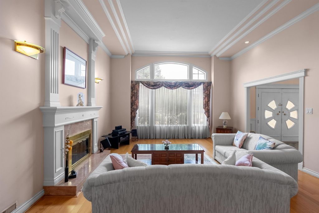 listing image 1106325628097812148