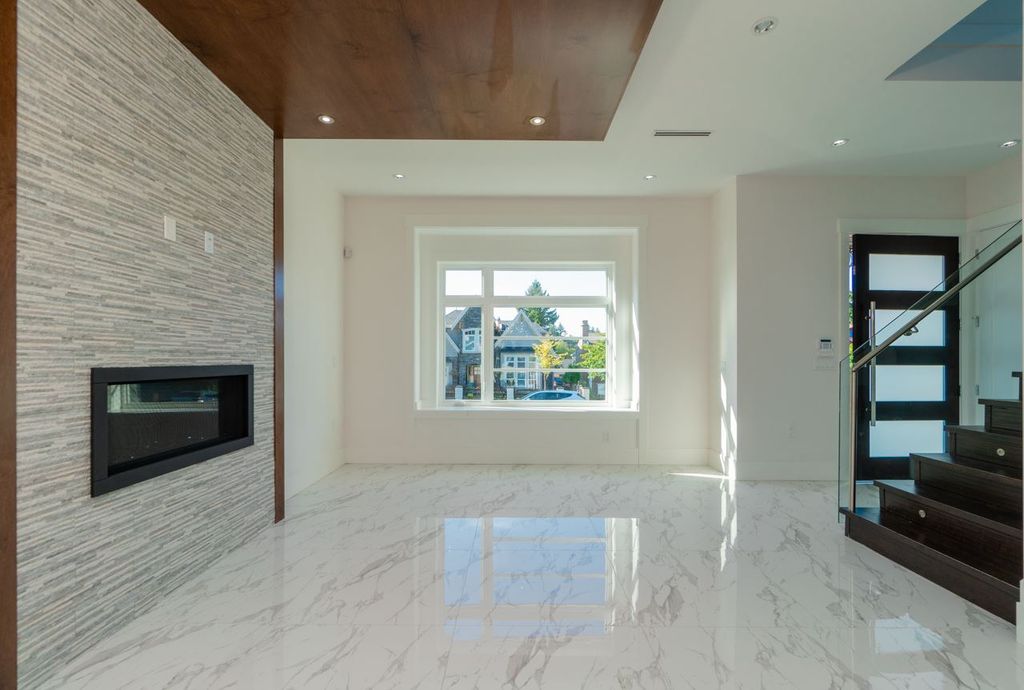 listing image 1100382548818823332