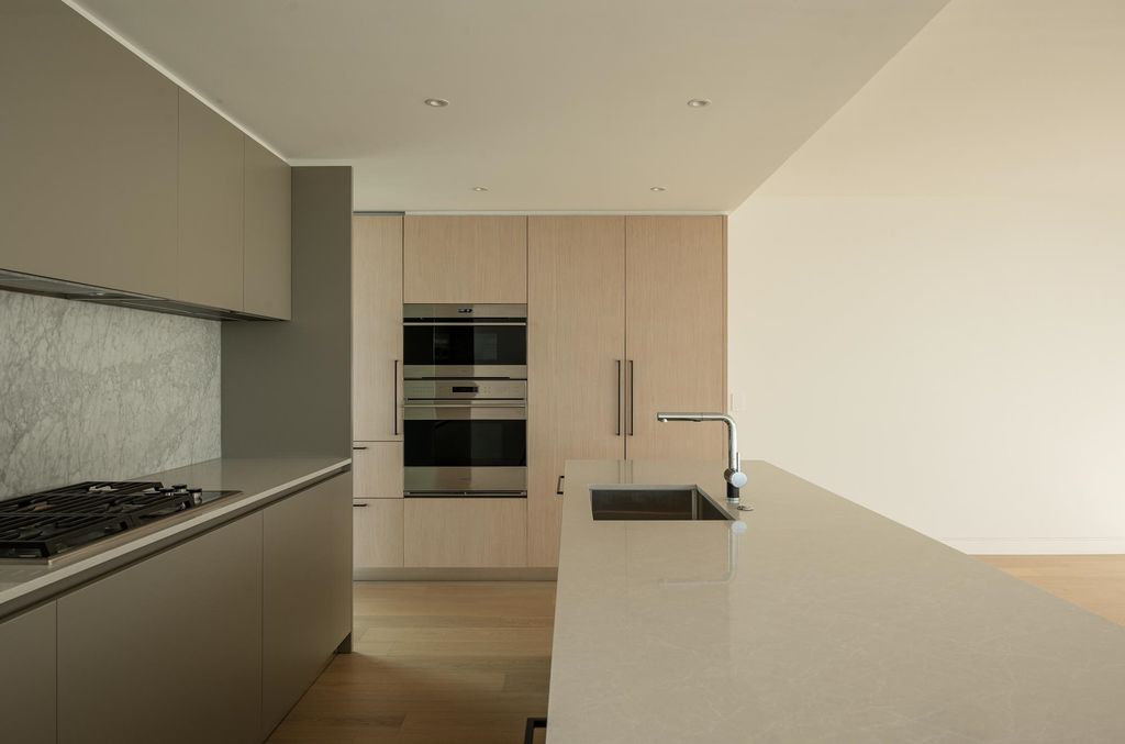 listing image 1100174631270608856