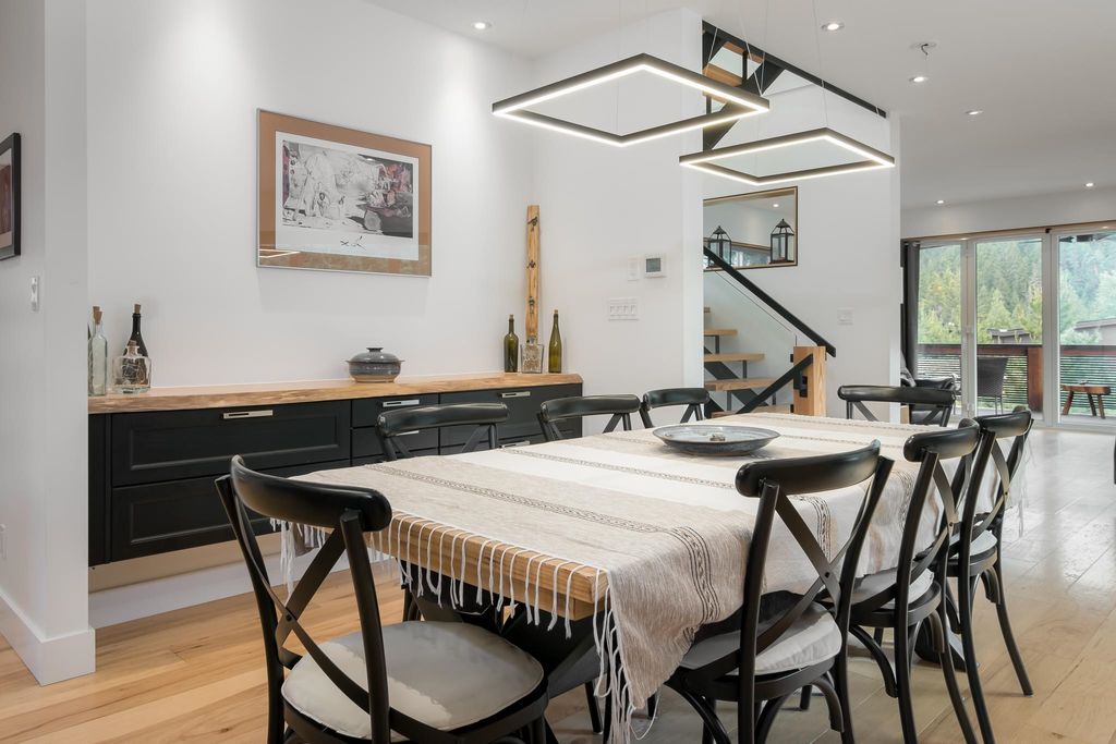 listing image 1101314540811719562