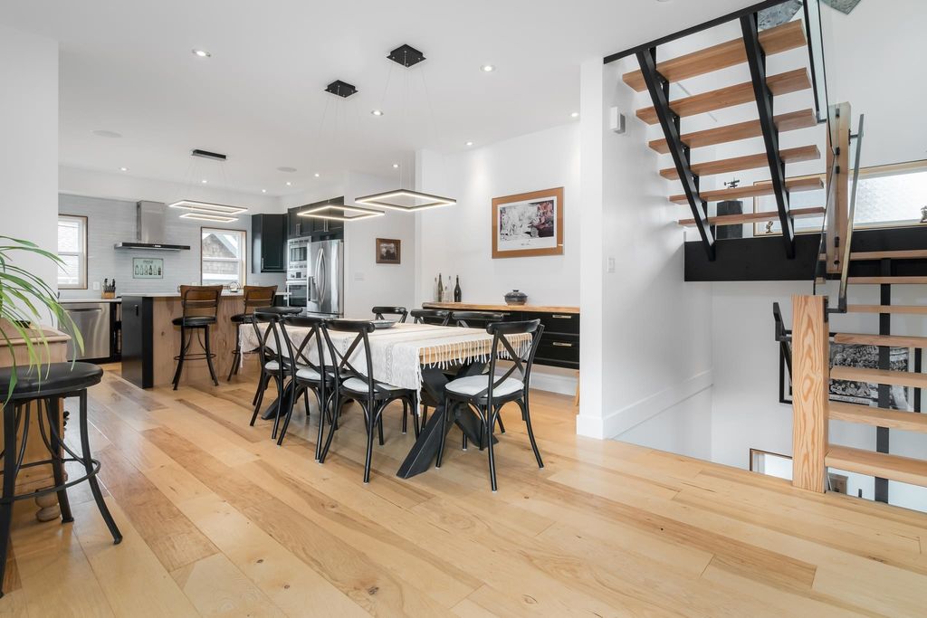 listing image 1108331257175982623