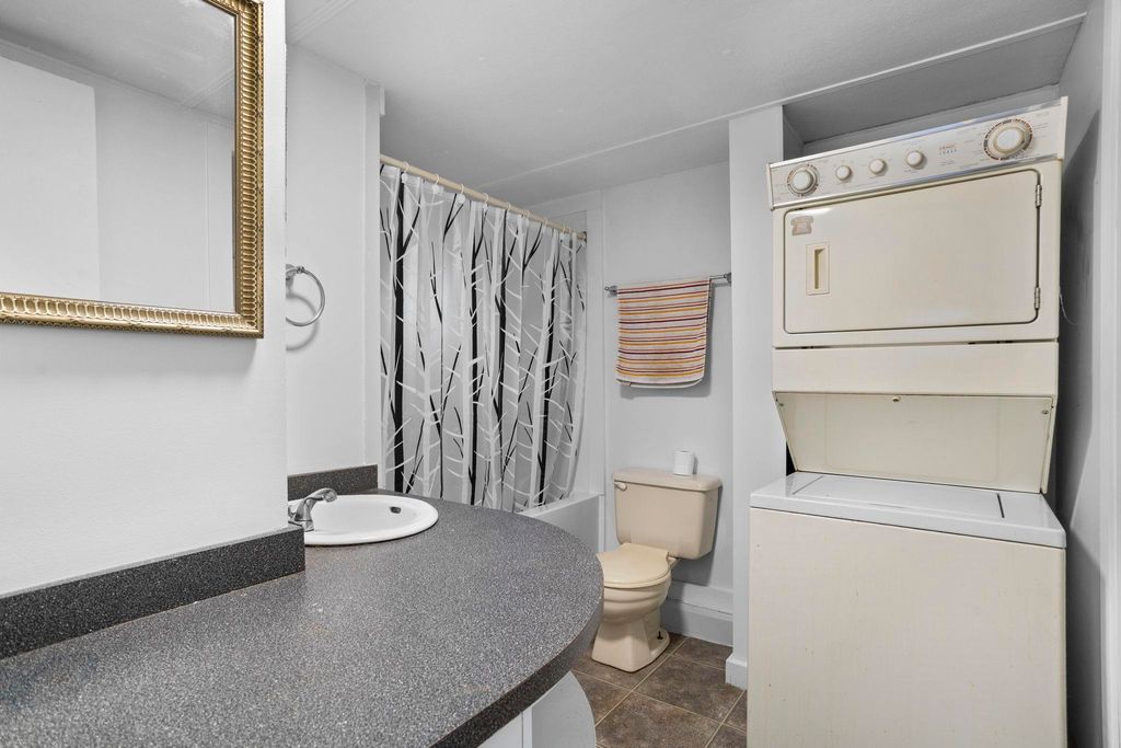 listing image 1100665431985450290