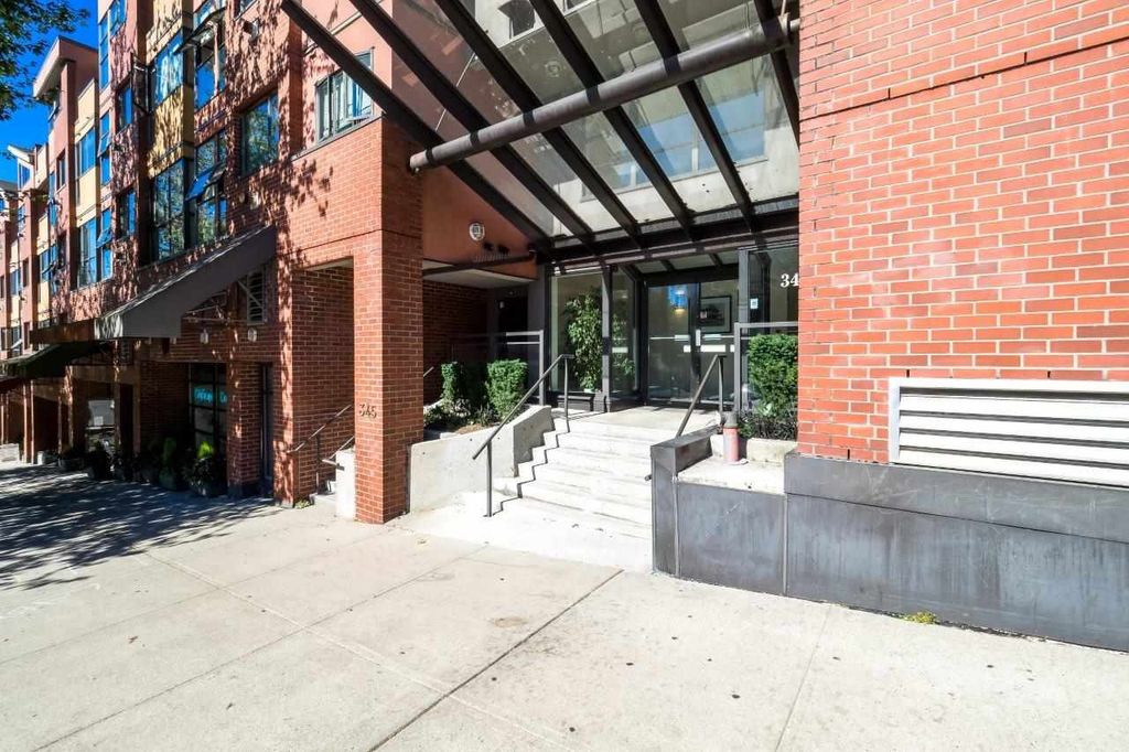 listing image 1107198417312604850