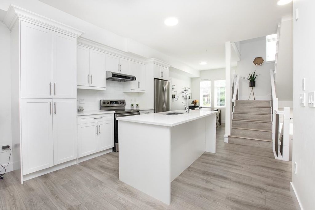 listing image 1105479605300551755