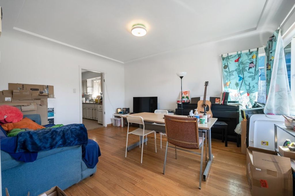 listing image 1101886272876139721