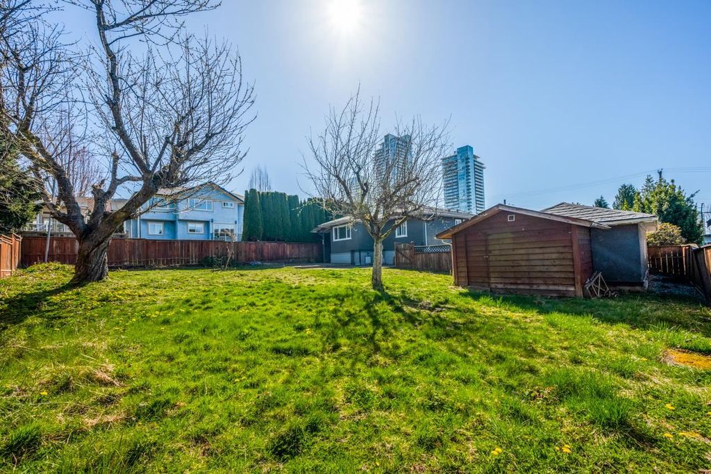 listing image 1104799146326339961