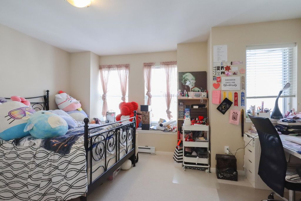 listing image 1100158333097265619