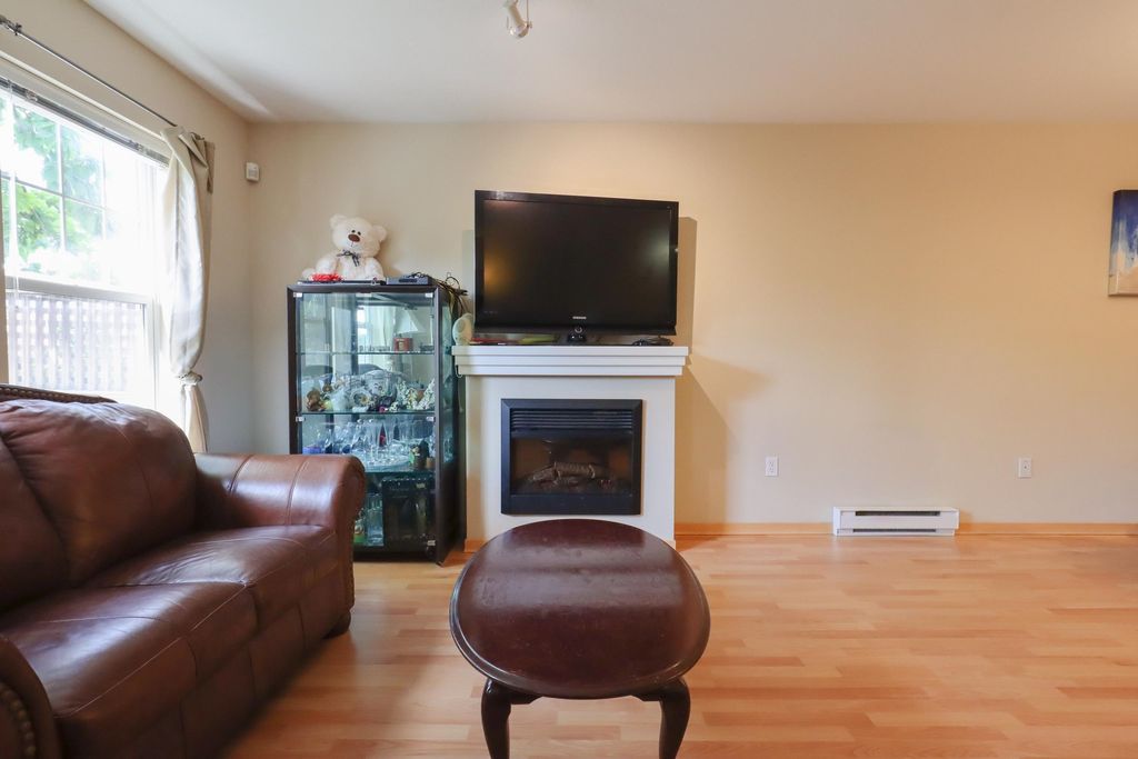 listing image 1101907905881326203